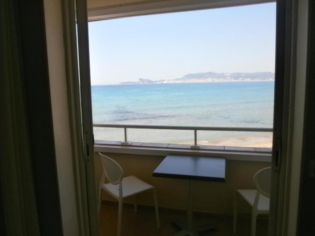 Au Tapis De Sable Hotel Saint-Cyr-sur-Mer